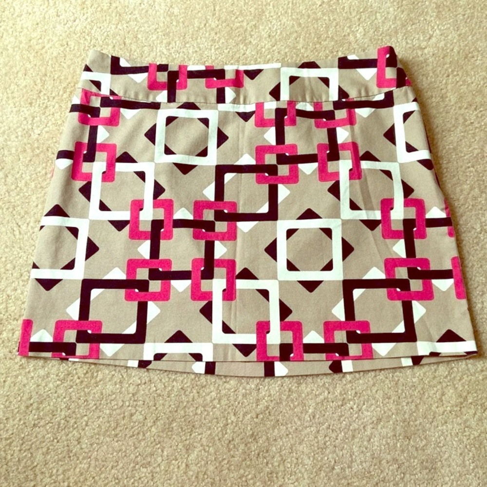 NWOT Old Navy Fall Geometric Print Pattern Mini Skirt Tan Pink Size 8